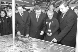 11.png (37607 bytes)