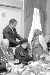 26.png (35585 bytes)